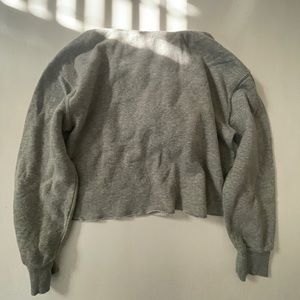 Grey sweatshirt